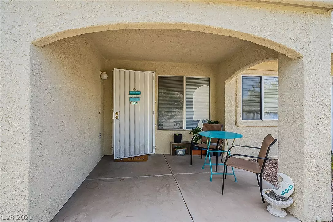 Henderson, NV 89015,669 Anne Lane #669