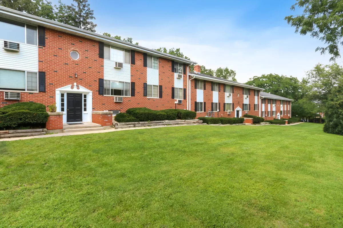 Lake Geneva, WI 53147,1321 W Main St Unit 103A