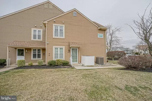 Mount Laurel, NJ 08054,1004-A SCOTSWOOD CT