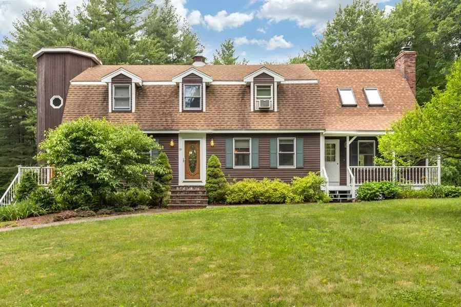 19 Battis Rd, Merrimac, MA 01860