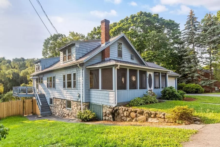 35 Brook St, Wakefield, MA 01880