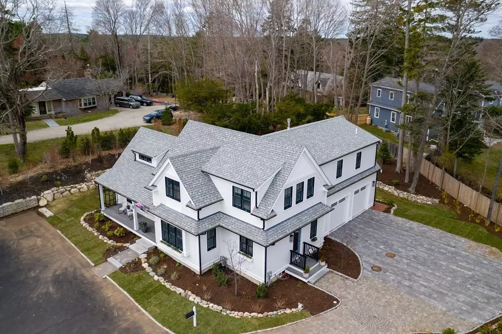 Cohasset, MA 02025,12 Manor Way