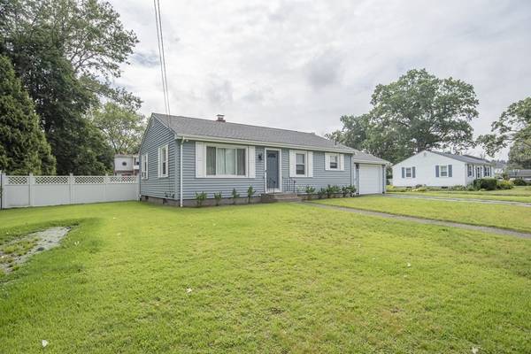 Seekonk, MA 02771,68 Cleveland St