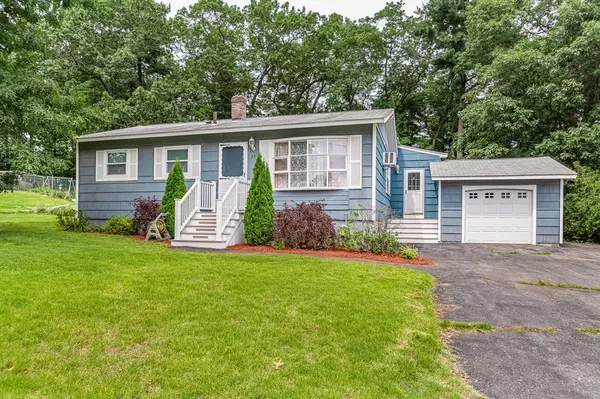 33 Nancy Avenue, Dracut, MA 01826