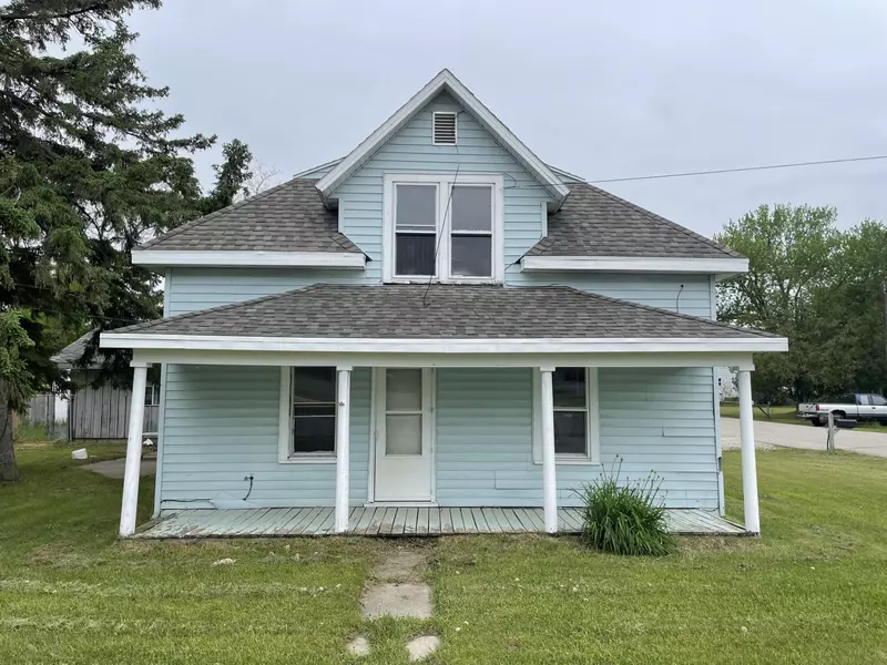 711 Hall Hay St, Crivitz, WI 54114