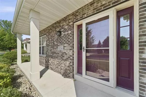 Sun Prairie, WI 53590,3254 Bookham Dr