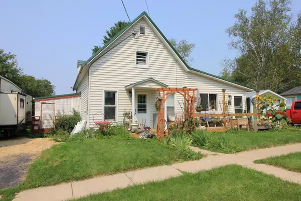 621 Hillsborough Ave, Hillsboro, WI 54634