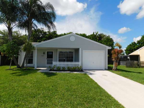 10606 Aquarius LN, Royal Palm Beach, FL 33411