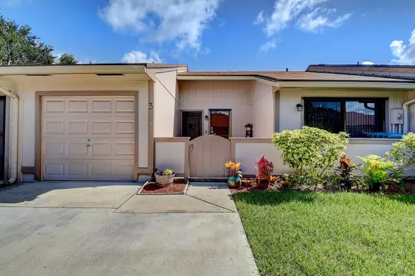 3 Walcott DR, Boynton Beach, FL 33426