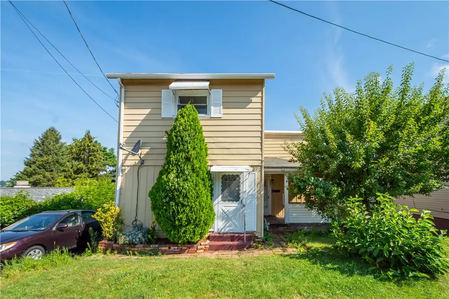 943 Hilltop Street, Homestead, PA 15120