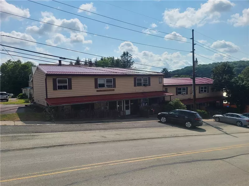 400 Broadway St, Rockwood, PA 15557