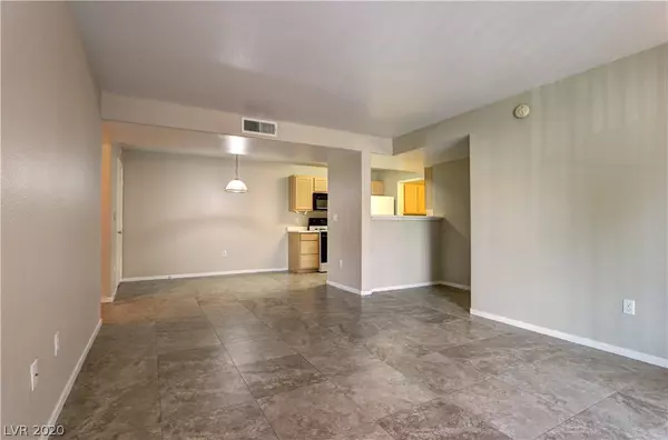 Henderson, NV 89052,950 Seven Hills #2614