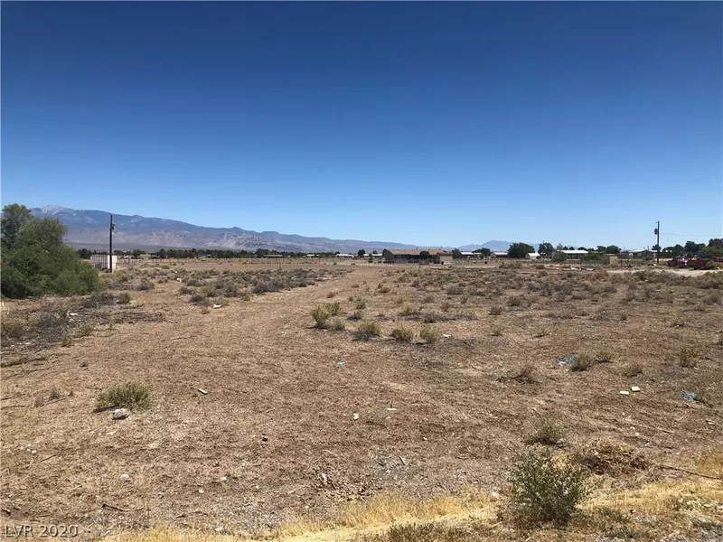 671 S CYNTHIA Street, Pahrump, NV 89048