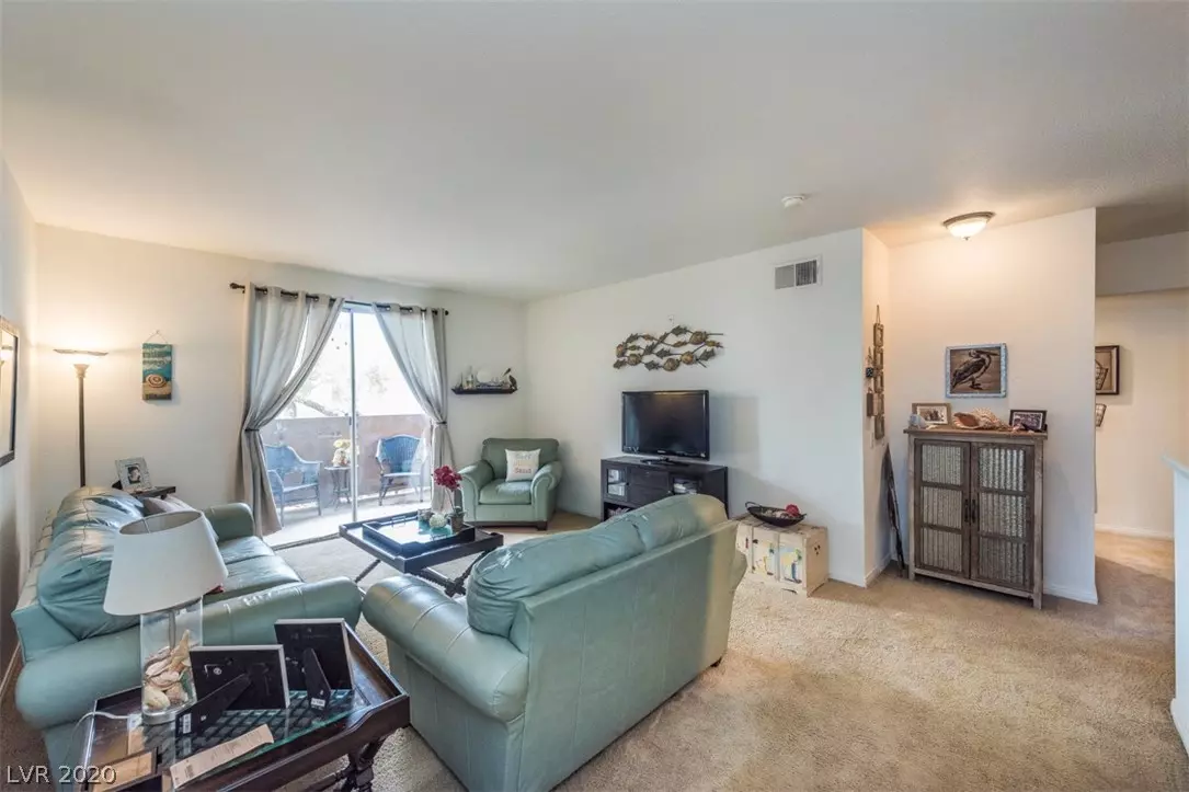 Henderson, NV 89012,231 HORIZON RIDGE #1011