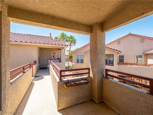 Henderson, NV 89015,520 Arrowhead Trail #1221