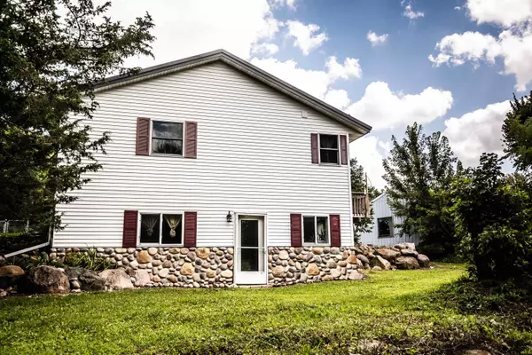 W6369 Gem Ave, Endeavor, WI 53930