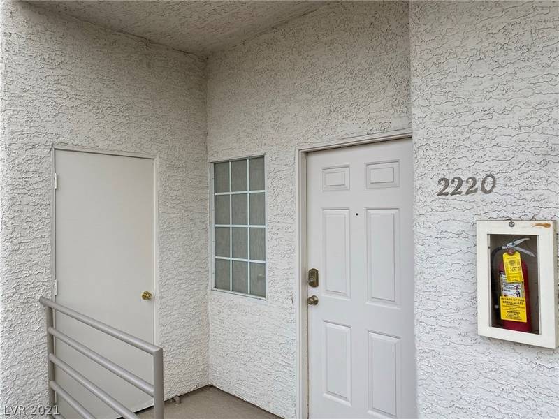 3150 Soft Breezes Drive #2220, Las Vegas, NV 89128