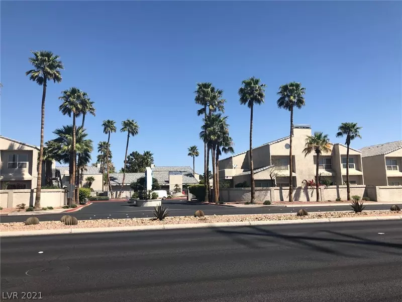 6250 Flamingo Road #49, Las Vegas, NV 89103