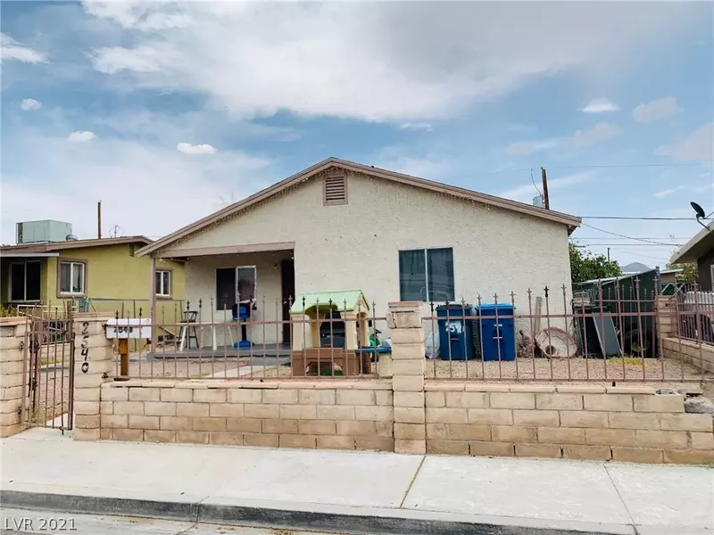 2540 Arrowhead Street, North Las Vegas, NV 89030