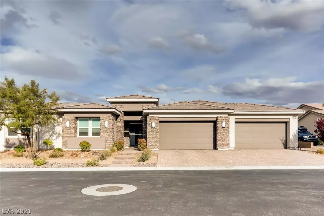 Las Vegas, NV 89113,8376 Sweetwater Creek Way