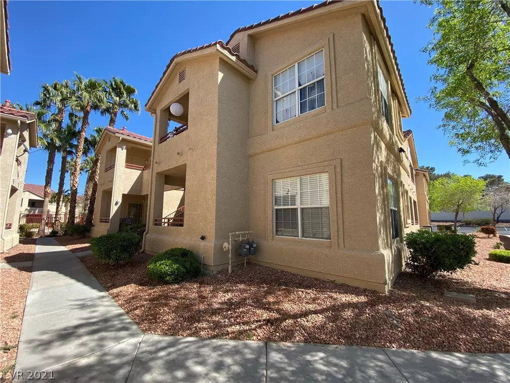 Henderson, NV 89015,520 Arrowhead Trail #913