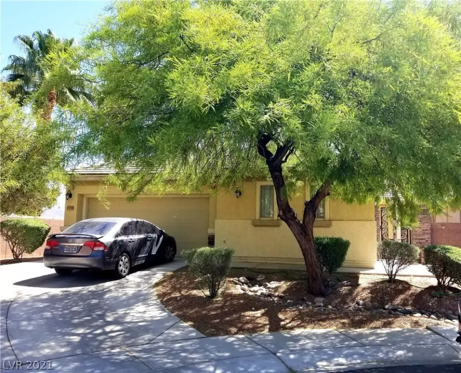 North Las Vegas, NV 89085,8148 Slate Falls Street