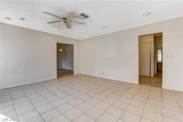 Las Vegas, NV 89142,1587 S Christy Lane