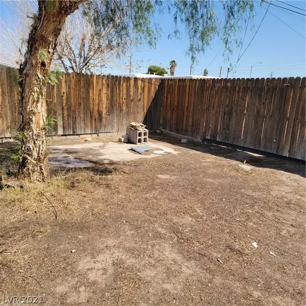 Henderson, NV 89015,251 Mojave Lane