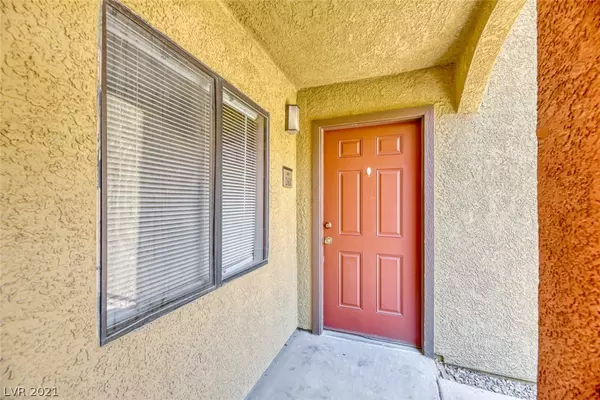 Henderson, NV 89052,950 Seven Hills Drive #2611