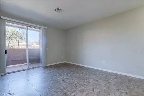 Henderson, NV 89012,231 W Horizon Ridge Parkway #413