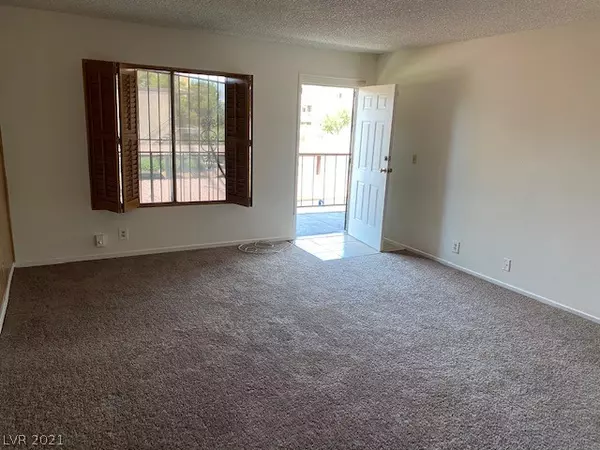 625 Royal Crest Circle #9, Las Vegas, NV 89169