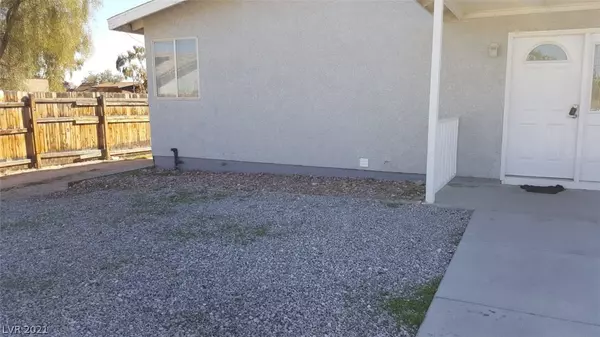 Las Vegas, NV 89108,5025 Roberta Lane