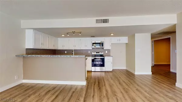 Las Vegas, NV 89121,4121 Brookview Way