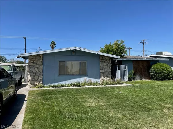 2105 N Michael Way, Las Vegas, NV 89108