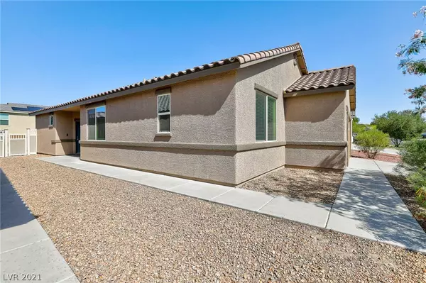 Henderson, NV 89011,976 Crescent Falls Street