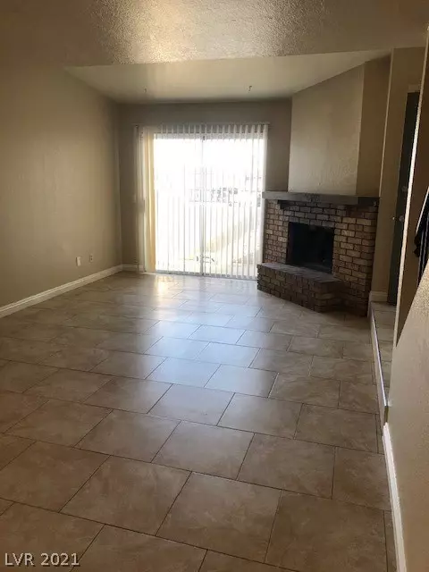 Las Vegas, NV 89115,2941 Country Manor Lane #27