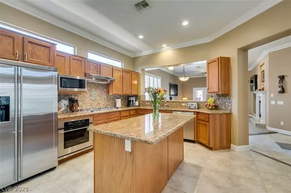 Henderson, NV 89052,44 Fountainhead Circle