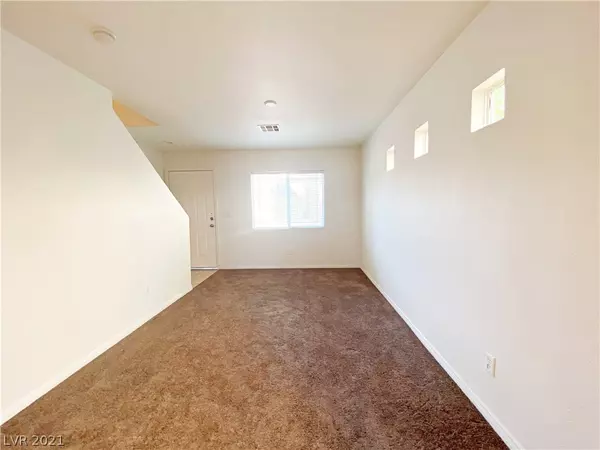 Las Vegas, NV 89156,5153 Shreve Avenue