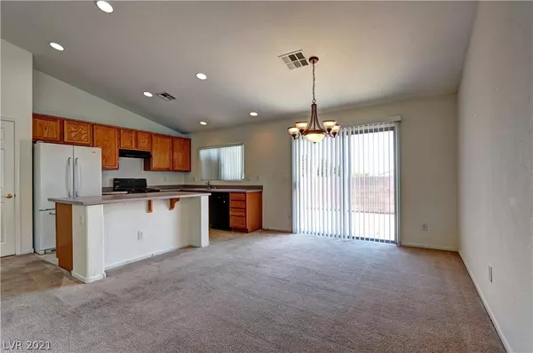 North Las Vegas, NV 89031,5744 Dazzling Sparks Street