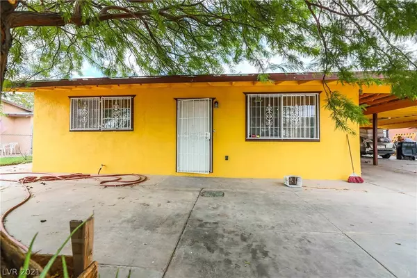 1802 W McDonald Avenue, North Las Vegas, NV 89032