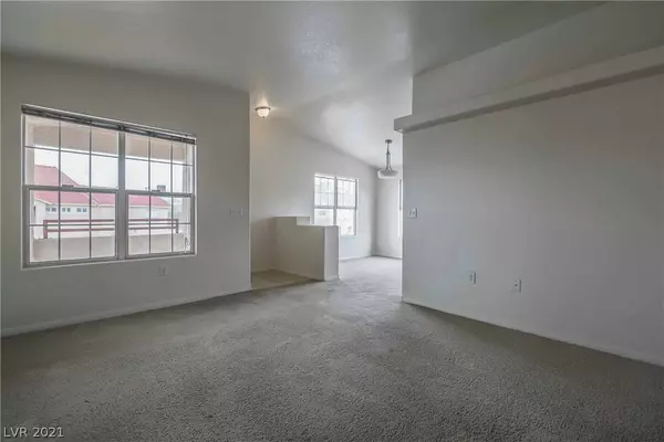 Henderson, NV 89015,520 Arrowhead Trail #222