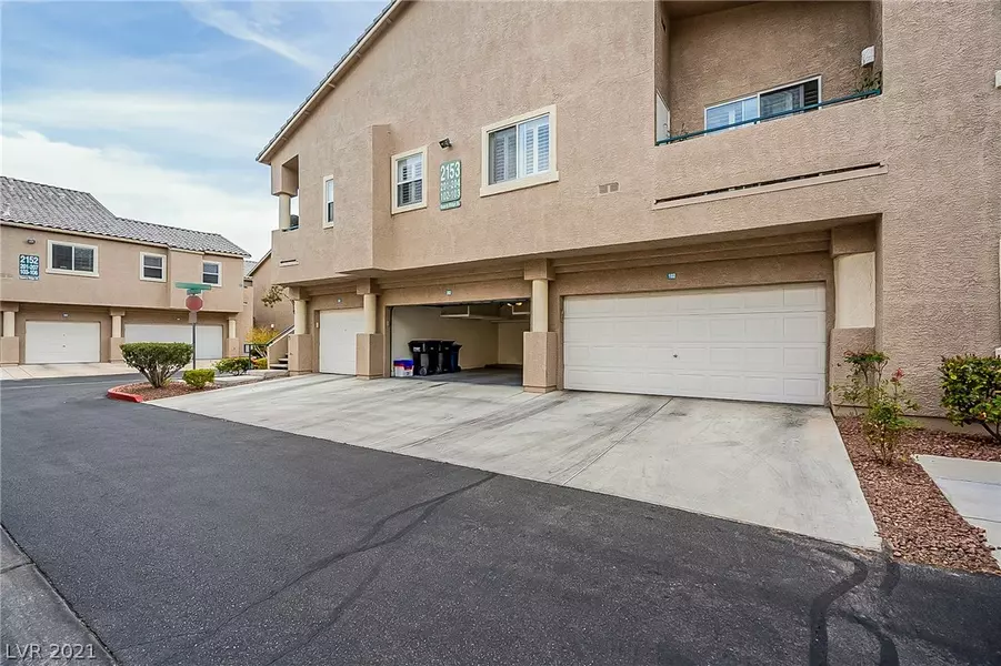 2153 Quarry Ridge Street #202, Las Vegas, NV 89117