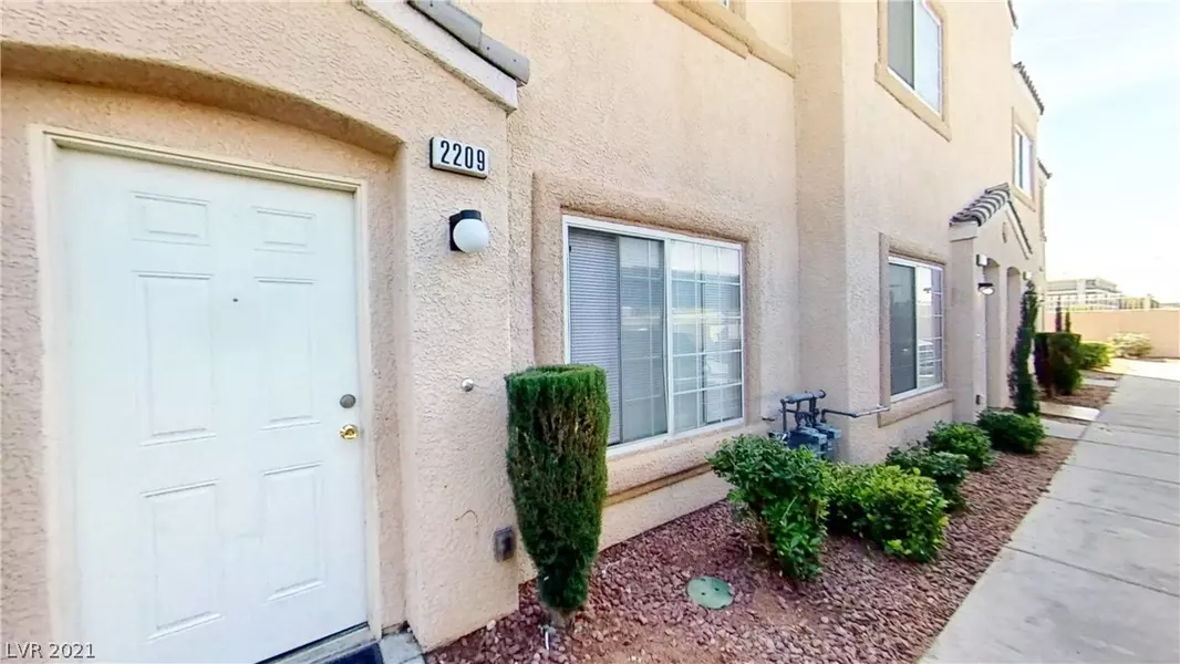 2209 Sleepy Court, Las Vegas, NV 89106