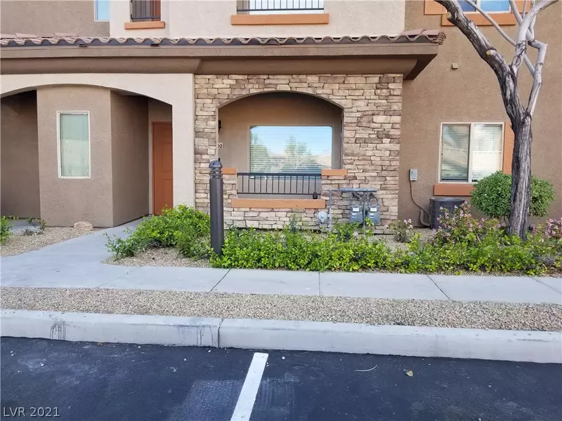 7701 Robindale Road #102, Las Vegas, NV 89113