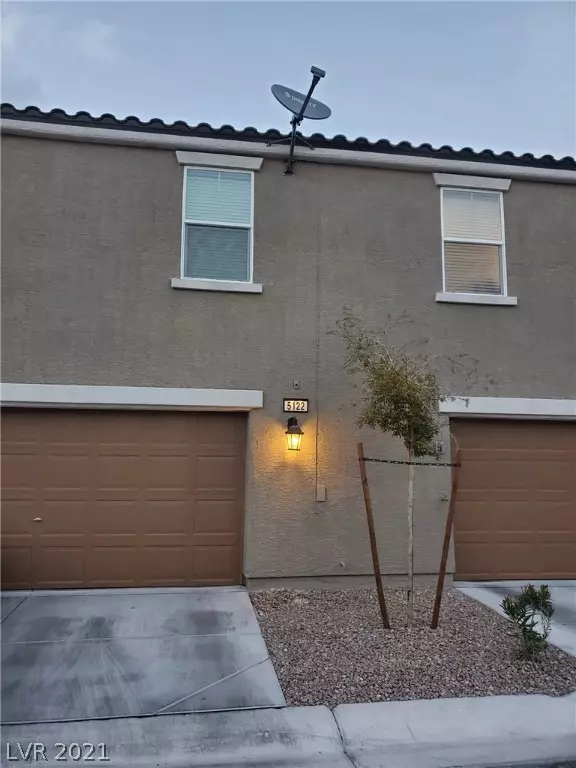 Las Vegas, NV 89115,5122 Steep Cliffs Avenue