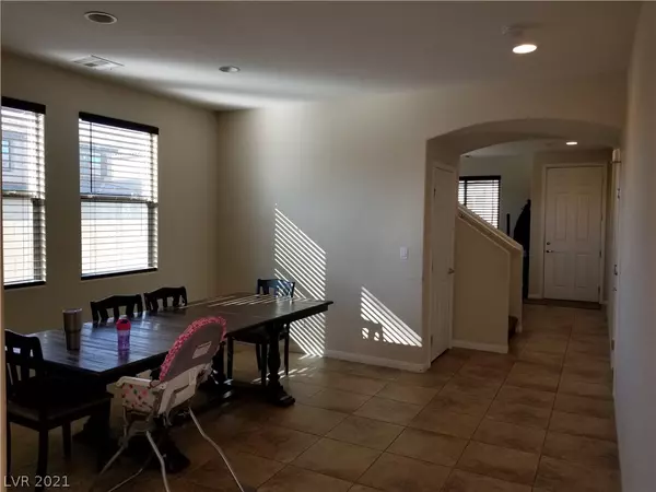 North Las Vegas, NV 89081,5836 Middle Rock Street