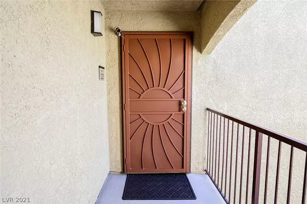 Henderson, NV 89052,950 Seven Hills Drive #2123