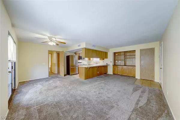 Las Vegas, NV 89103,4161 Gannet Circle #371