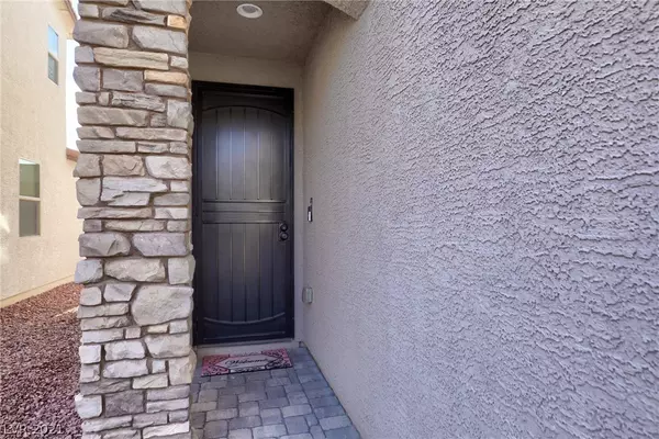 Las Vegas, NV 89166,7887 Shoreline Ridge Court