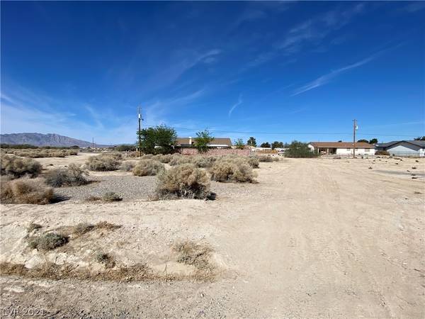 2070 S Jacaranda Street, Pahrump, NV 89048